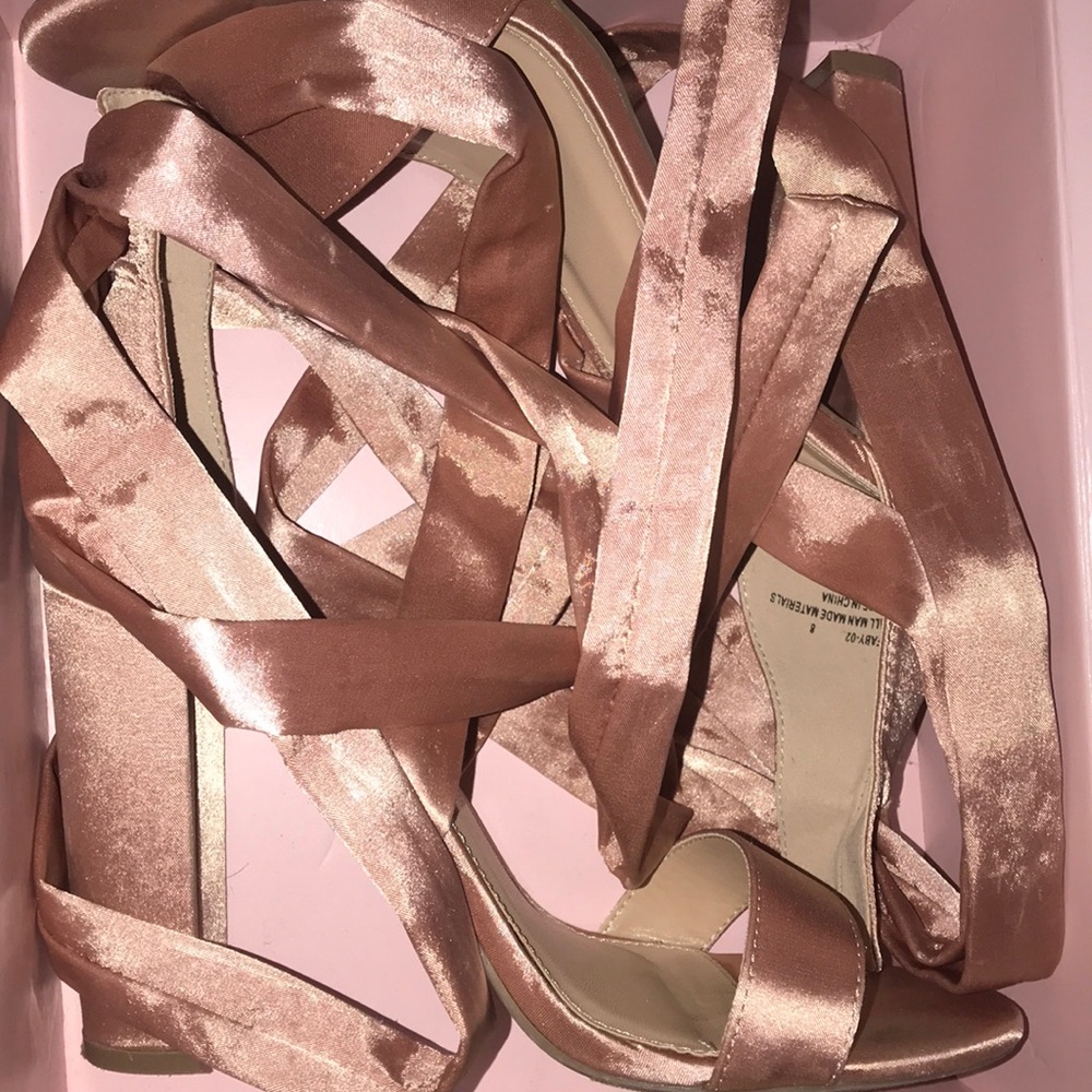 Shoes - Picture 2 of 5